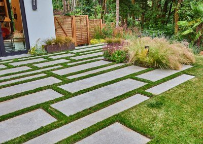 Residential landscaping slab pavers with lawn by Dennis' 7 Dees Landscaping
