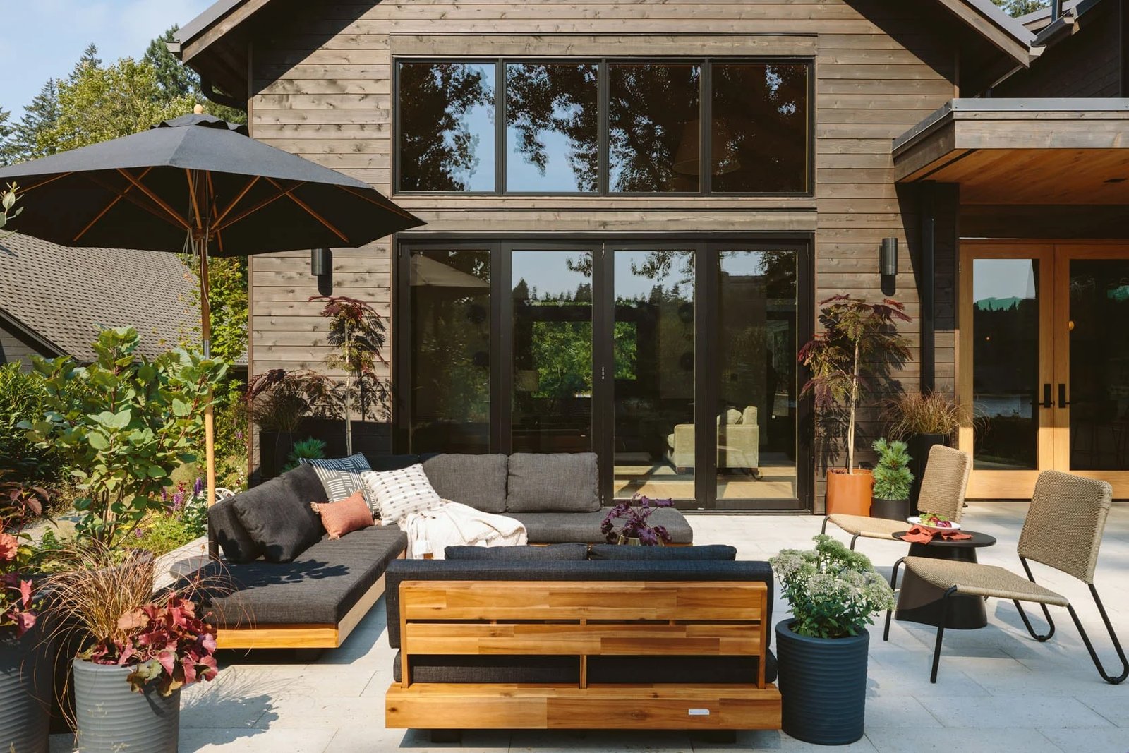 Creating Containers for the Perfect Outdoor Entertaining Space with Emily Henderson